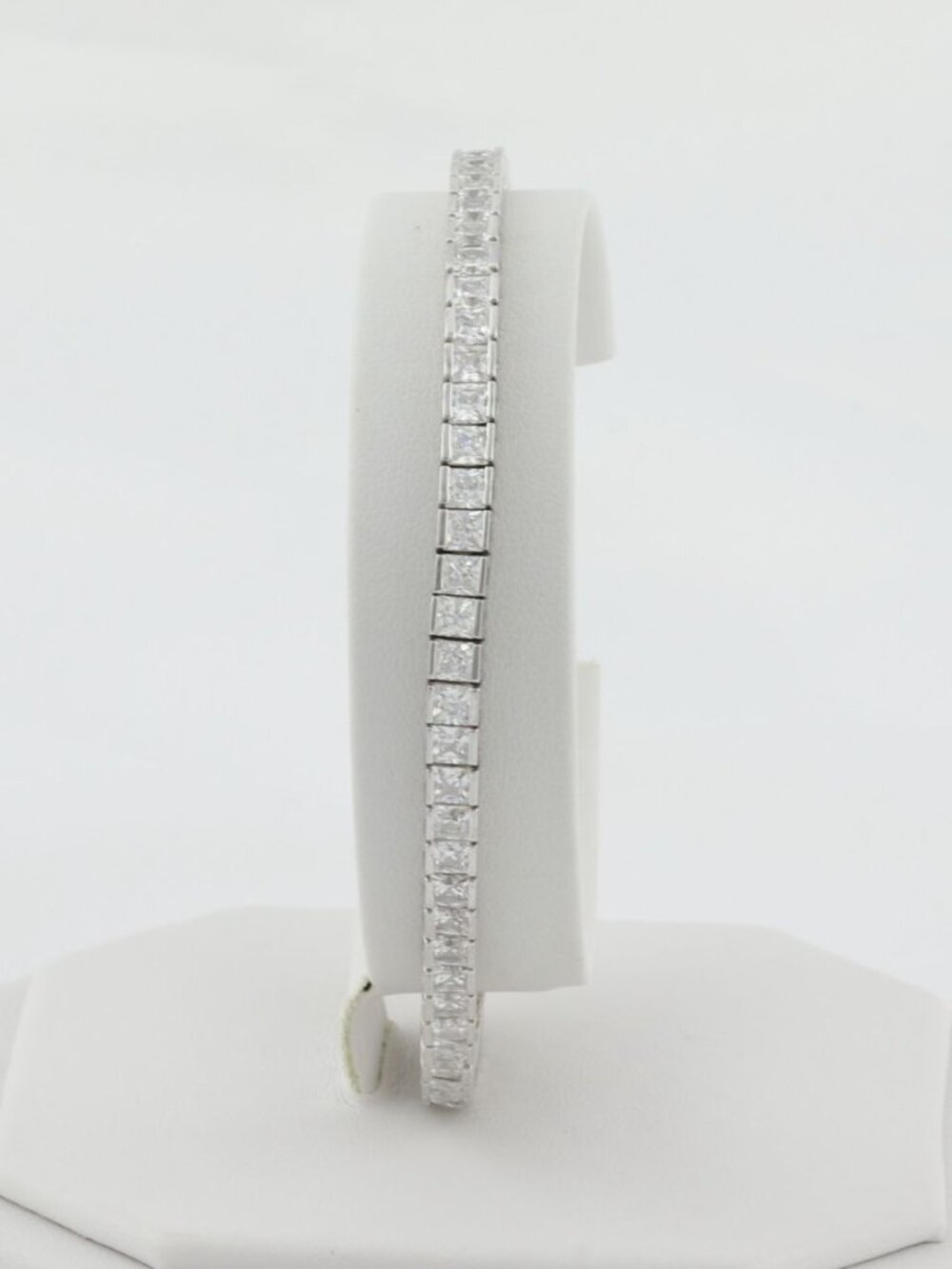 Sterling Silver Brilliant Princess Cut Sparkly Cubic Zirconia Tennis Bracelet 8" - Picture 3 of 8